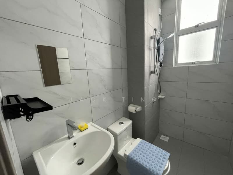 Servis Apartment untuk Disewa di SKS Habitat - Jack Ting - Bathroom - PropertyGuru.com.my