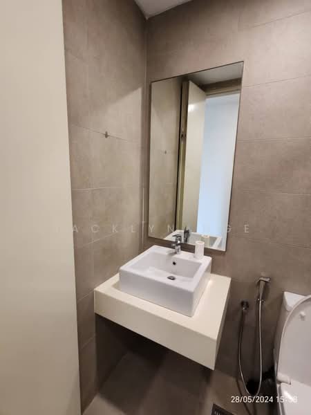Condominium for Rent at Vivo Residential Suites - Jacklyn Nge - Bathroom - PropertyGuru.com.my