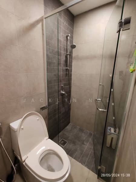 Condominium for Rent at Vivo Residential Suites - Jacklyn Nge - Bathroom - PropertyGuru.com.my
