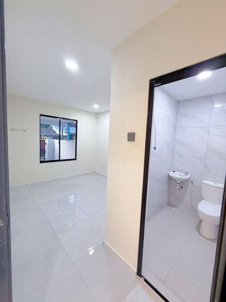 1-storey Terraced House for Sale in Taman Johor Jaya (Johor Bahru) - Wallace Ang - Interior - PropertyGuru.com.my