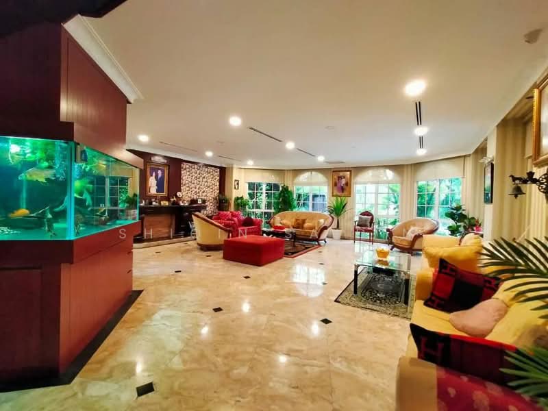 Rumah Banglo untuk Dijual di Seksyen 13 (Shah Alam) - Shiqin Saidin - Living Room - PropertyGuru.com.my