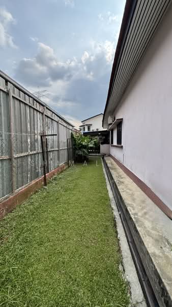 Rumah Banglo untuk Dijual di Seksyen 14 (Petaling Jaya) - Shamala D - PropertyGuru.com.my
