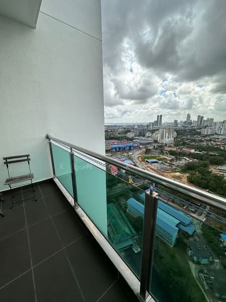 Kondominium untuk Dijual di M Condominium @ Larkin - Kent Koh - Balcony - PropertyGuru.com.my