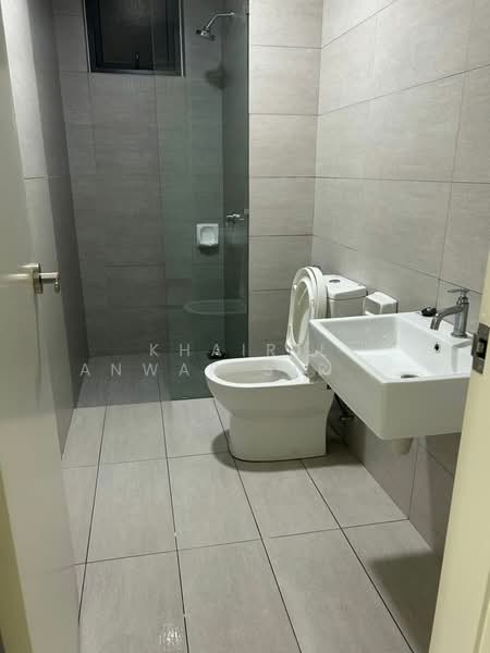 Servis Apartment untuk Dijual di Ashino @ Gravit8 - Khairil Anwar Sirajudin - Bathroom - PropertyGuru.com.my