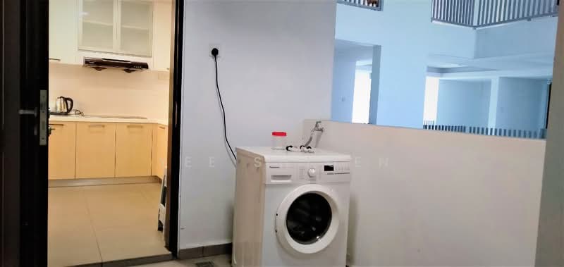 Pangsapuri untuk Disewa di Molek Pine 4 - Yee Shiuen - Kitchen - PropertyGuru.com.my