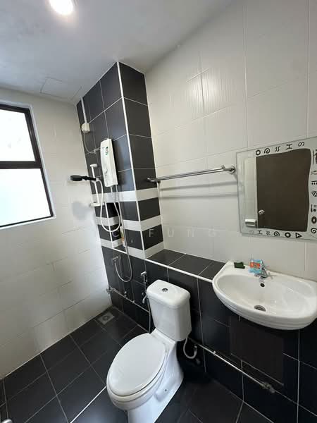 Condominium for Rent at Seri Austin Residence (Pangsapuri Seri Austin) - YC Fung - Bathroom - PropertyGuru.com.my
