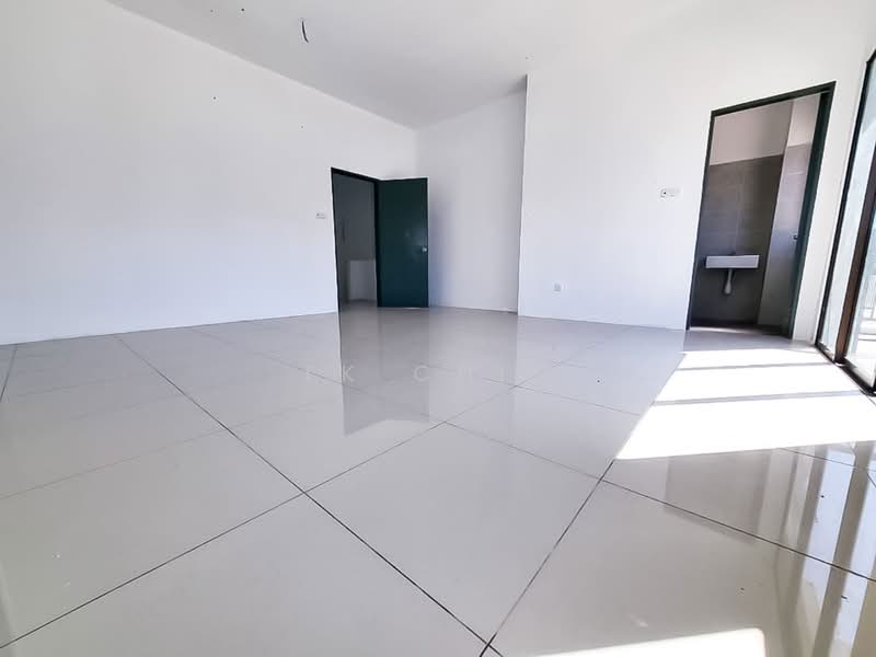 Rumah Berkembar untuk Dijual di Taman Scientex Rawang (Rawang) - TK Chin - Interior - PropertyGuru.com.my
