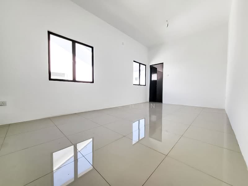 Rumah Berkembar untuk Dijual di Taman Scientex Rawang (Rawang) - TK Chin - Interior - PropertyGuru.com.my
