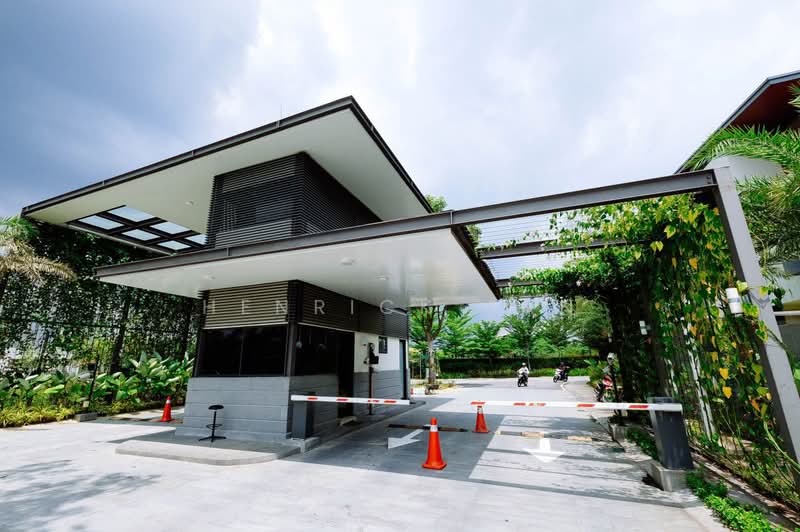 Bungalow for Sale in Kota Kemuning (Shah Alam) - Henrick Tan - Exterior - PropertyGuru.com.my