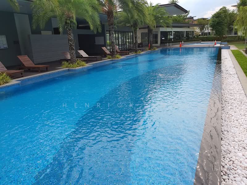 Bungalow for Sale in Kota Kemuning (Shah Alam) - Henrick Tan - Pool - PropertyGuru.com.my