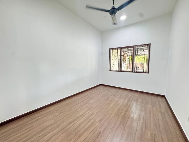 Rumah Teres 1 Tingkat untuk Dijual di Taman Desa Bukit Permata (Kapar) - Izzah Alias - PropertyGuru.com.my