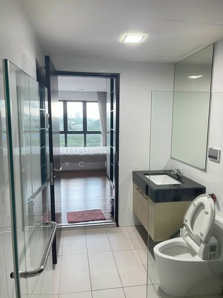 Pangsapuri untuk Disewa di Molek Pine 4 - YC Fung - Bathroom - PropertyGuru.com.my