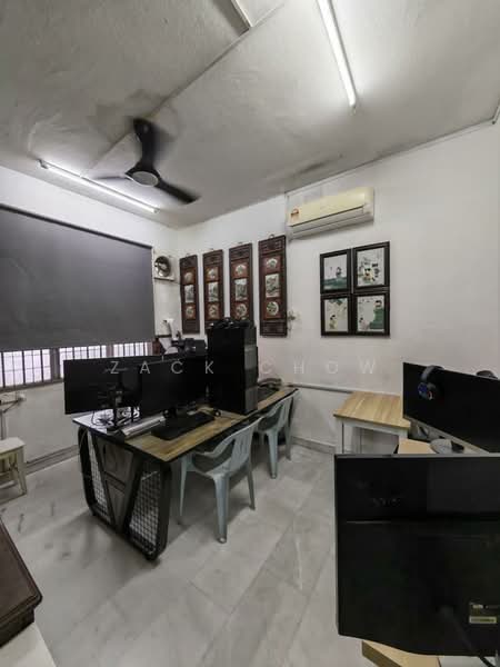 Semi-Detached House for Sale in Taman Johor Jaya (Johor Bahru) - Zack Chow - Study - PropertyGuru.com.my