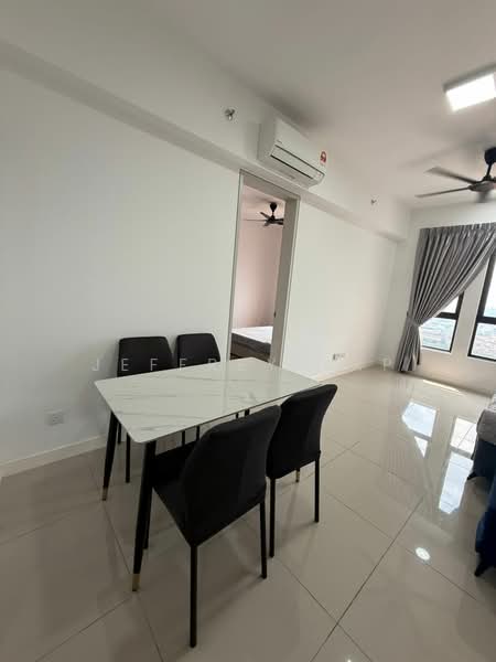 Service Residence for Sale at The Pulse Residence - Jeffrey Yap - Dining Room - PropertyGuru.com.my