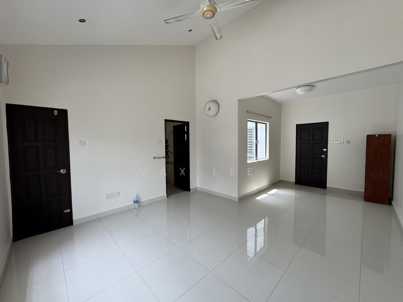 Rumah Teres 2.5 Tingkat untuk Dijual di Taman Bukit Serdang (Seri Kembangan) - Max Lee - Interior - PropertyGuru.com.my