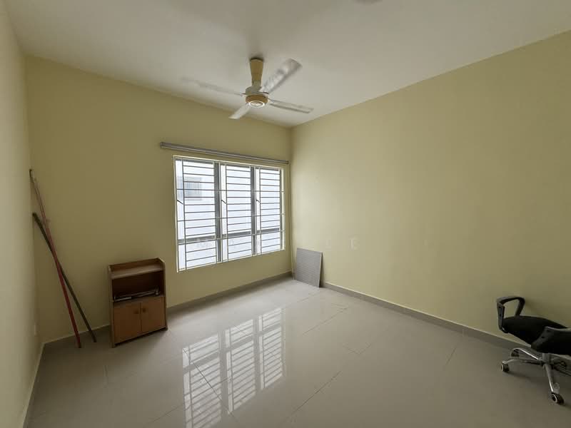 Rumah Teres 2.5 Tingkat untuk Dijual di Taman Bukit Serdang (Seri Kembangan) - Max Lee - Interior - PropertyGuru.com.my