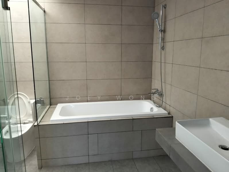 2-storey Terraced House for Rent in TAMAN PUCHONG UTAMA (Puchong) - Joey Wong - Bathroom - PropertyGuru.com.my