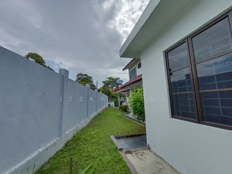 Rumah Banglo untuk Dijual di Seksyen 9 (Shah Alam) - Izzah Alias - PropertyGuru.com.my