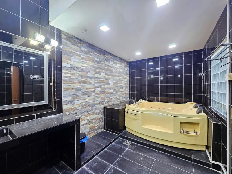2-storey Terraced House for Sale in Putra Permai (Subang Jaya) - Jason Ooi - PropertyGuru.com.my