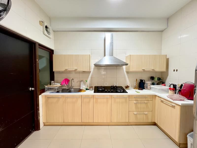 Pangsapuri untuk Dijual di Desa Idaman Residences - Fazri Omar - Kitchen - PropertyGuru.com.my