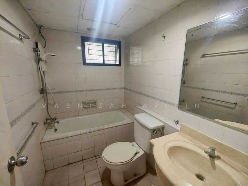 Kondominium untuk Dijual di Tiara Ampang - Masnizah Arifin - Bathroom - PropertyGuru.com.my