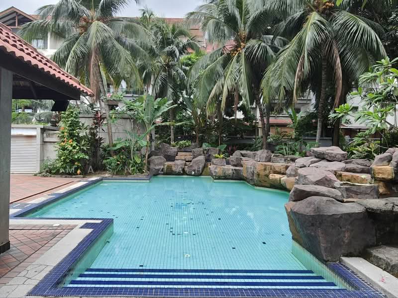 Kondominium untuk Dijual di Tiara Ampang - Masnizah Arifin - Pool - PropertyGuru.com.my
