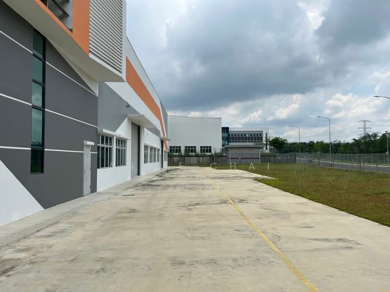 Kilang untuk Dijual di Taman Desa Cemerlang (Ulu Tiram) - Annie Chai - Exterior - PropertyGuru.com.my