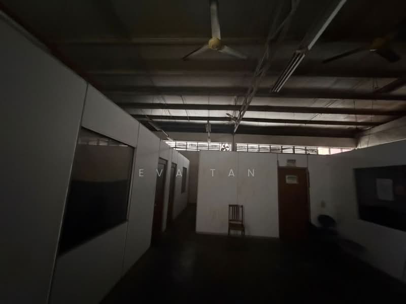 Semi-D Factory for Sale in Taman Perindustrian Cemerlang (Ulu Tiram) - Eva Tan - Interior - PropertyGuru.com.my