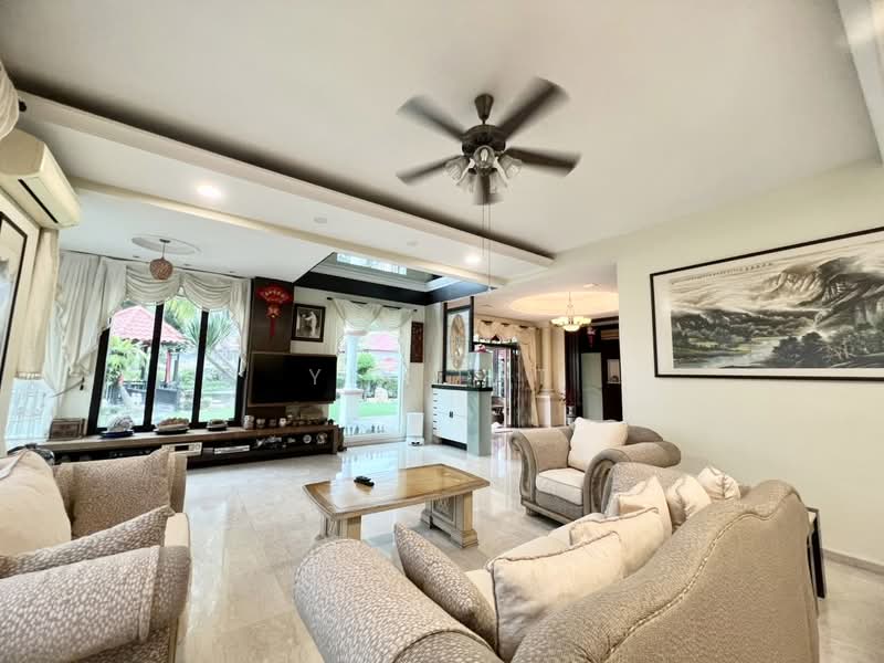 Semi-Detached House for Sale in Taman Molek (Johor Bahru) - Yik Tat - PropertyGuru.com.my