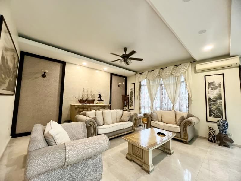 Semi-Detached House for Sale in Taman Molek (Johor Bahru) - Yik Tat - PropertyGuru.com.my