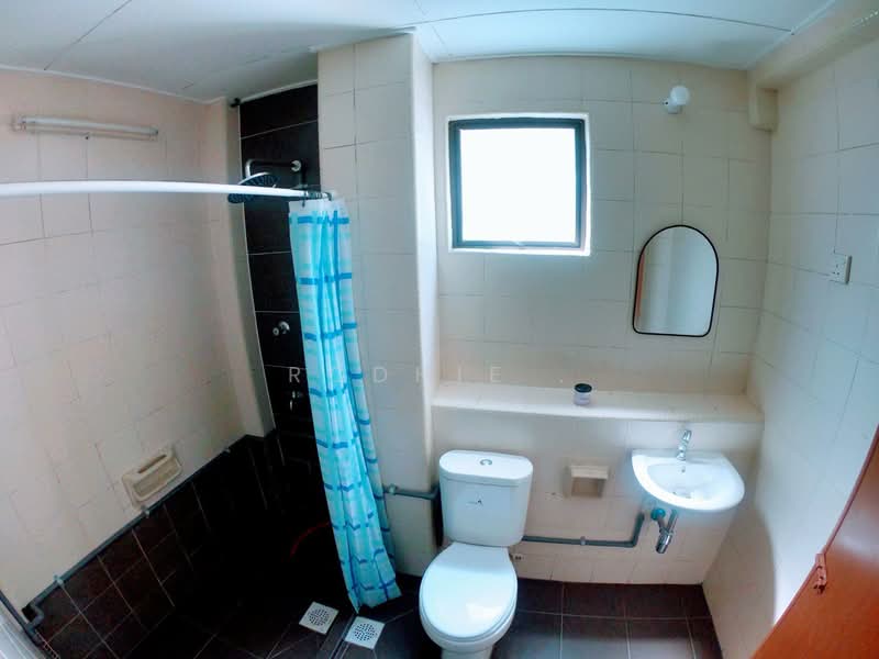 Condominium for Sale at Villa Pawana - Rodhie . - Bathroom - PropertyGuru.com.my