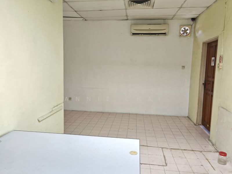 Detached Factory for Rent in Permas Jaya (Johor) - Annie Chai - Interior - PropertyGuru.com.my