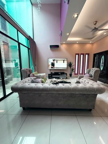 Rumah Teres 2 Tingkat untuk Dijual di Taman Laguna (Johor Bahru) - Robin Lim - Living Room - PropertyGuru.com.my