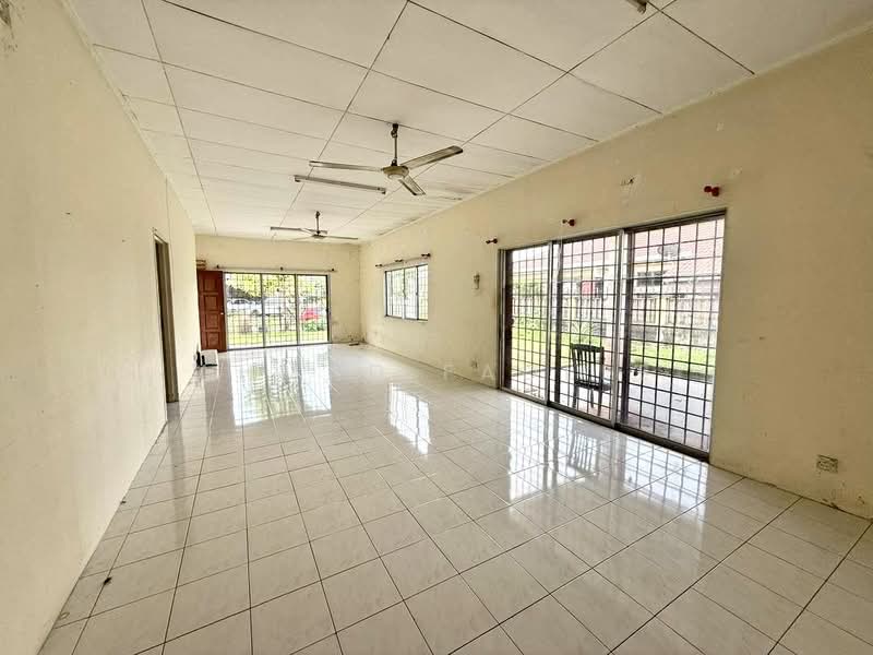 For Sale - Taman Pinggiran Putra