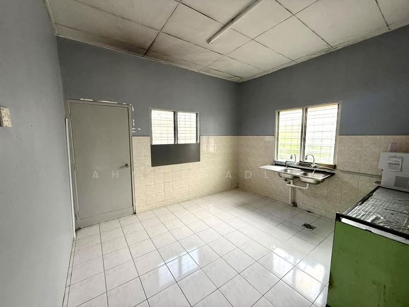 For Sale - Taman Pinggiran Putra