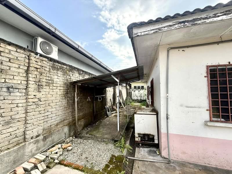 For Sale - Taman Pinggiran Putra