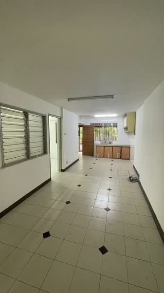Rumah Teres 1 Tingkat untuk Dijual di Taman Bukit Maluri (Kepong) - Chun Yip - Kitchen - PropertyGuru.com.my