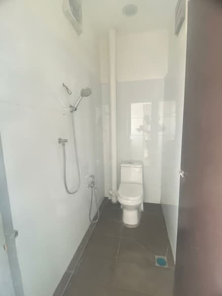 Terrace Factory for Rent in Bukit Mertajam (Penang) - Crystal Tee - Bathroom - PropertyGuru.com.my