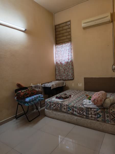Shop for Sale in Jelutong (Penang) - Amos Lim - Bedroom - PropertyGuru.com.my