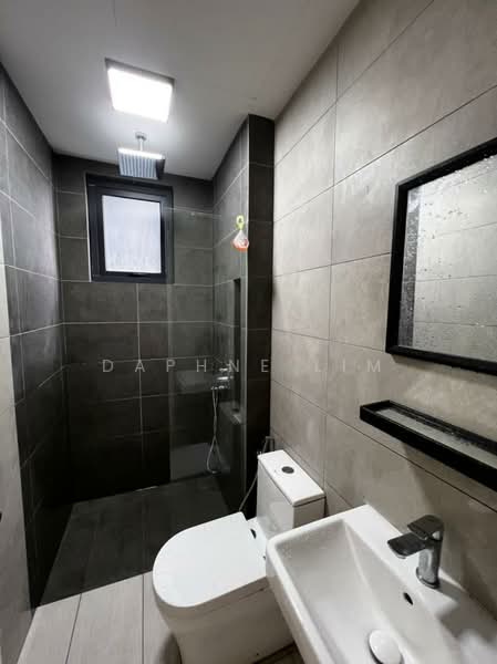 Servis Apartment untuk Dijual di Sky Meridien - Daphne Lim - Bathroom - PropertyGuru.com.my