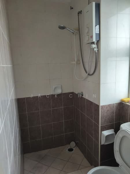 Kondominium untuk Dijual di Desa Impiana - Jack Chin - Bathroom - PropertyGuru.com.my