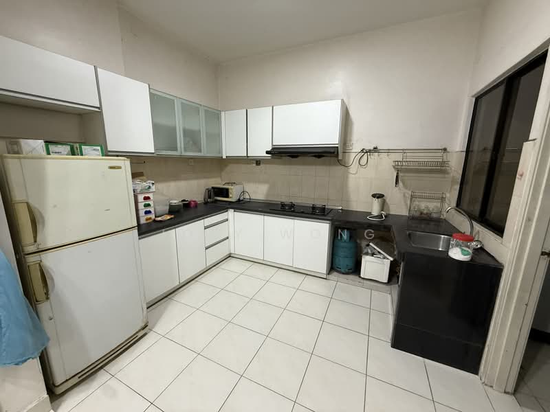 Pangsapuri untuk Dijual di Avilla Apartments - Joey Wong - Kitchen - PropertyGuru.com.my