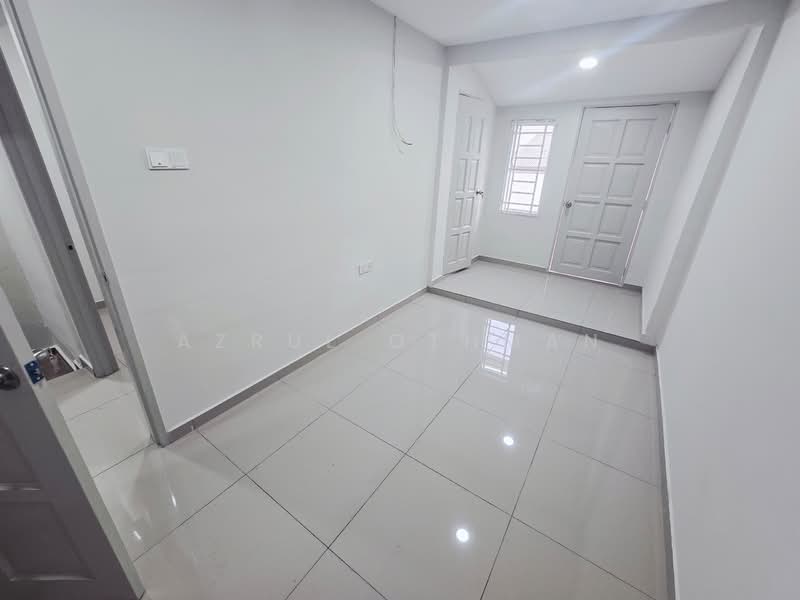 2-storey Terraced House for Sale in Senawang (Negeri Sembilan) - Azrul Othman - PropertyGuru.com.my