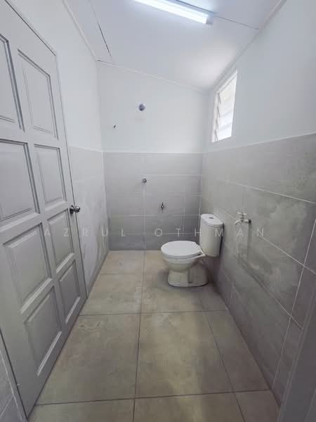 2-storey Terraced House for Sale in Senawang (Negeri Sembilan) - Azrul Othman - Bathroom - PropertyGuru.com.my