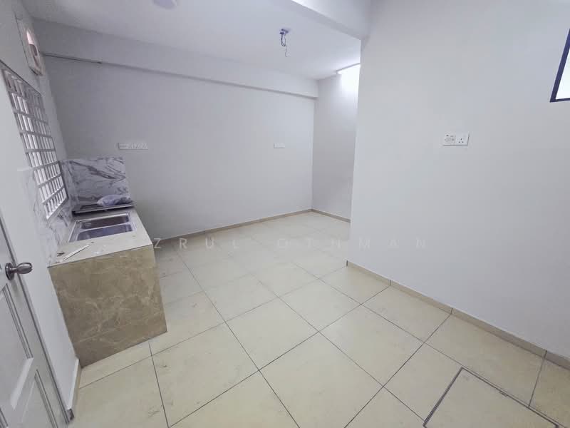 2-storey Terraced House for Sale in Senawang (Negeri Sembilan) - Azrul Othman - Kitchen - PropertyGuru.com.my