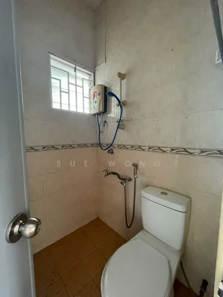 Rumah Teres 2 Tingkat untuk Disewa di BANDAR PUCHONG JAYA (Puchong) - Sue Wong - Bathroom - PropertyGuru.com.my