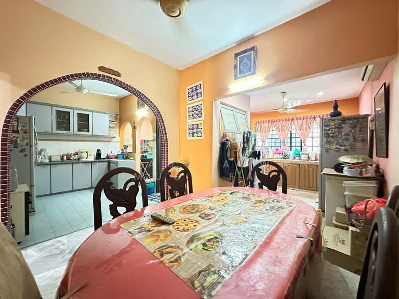 2-storey Terraced House for Sale in Usj 11 (Subang Jaya) - Firdaussazwan Mustafa - Kitchen - PropertyGuru.com.my