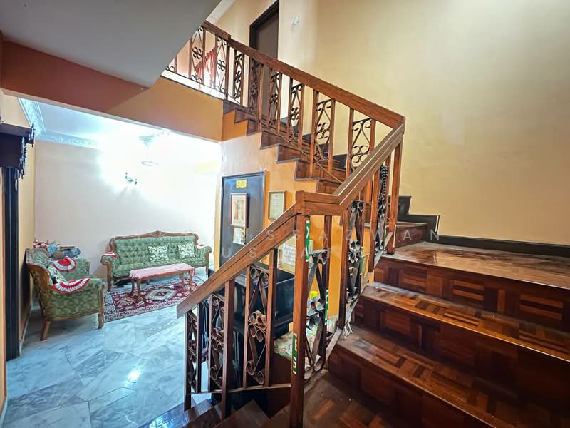 2-storey Terraced House for Sale in Usj 11 (Subang Jaya) - Firdaussazwan Mustafa - Living Room - PropertyGuru.com.my