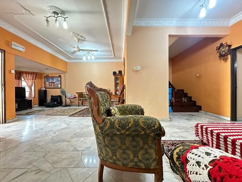 2-storey Terraced House for Sale in Usj 11 (Subang Jaya) - Firdaussazwan Mustafa - Living Room - PropertyGuru.com.my