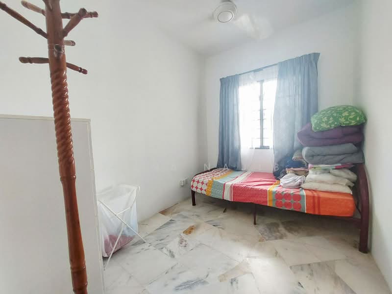 Pangsapuri untuk Dijual di Residensi Warnasari 1 - Ziana Najib - Bedroom - PropertyGuru.com.my